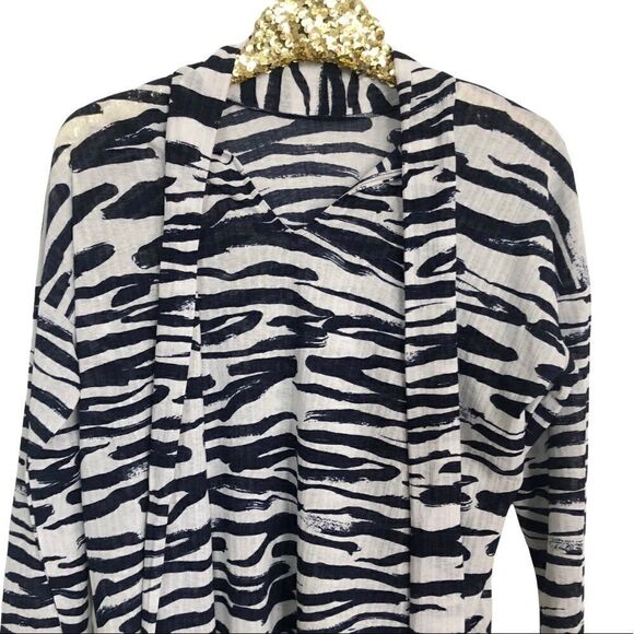 Nine West Navy Animal Print top - Picture 2 of 4